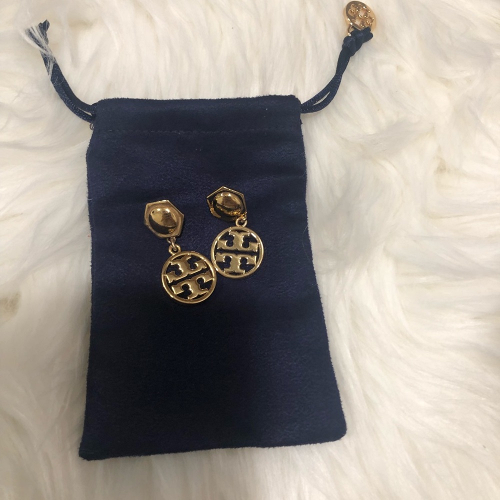 ❌SOLD ❌Tory Burch Drop Earring - Picture 4 of 4